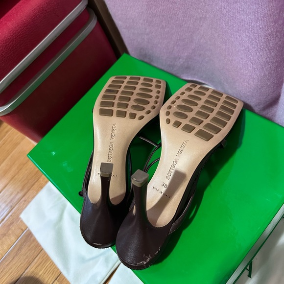 BOTTEGA VENETTA BROWN STRAP HEELS VERY SEXY SIZE 38 (EUROPEAN) 8 (AMERICAN)WOMEN - Picture 2 of 4